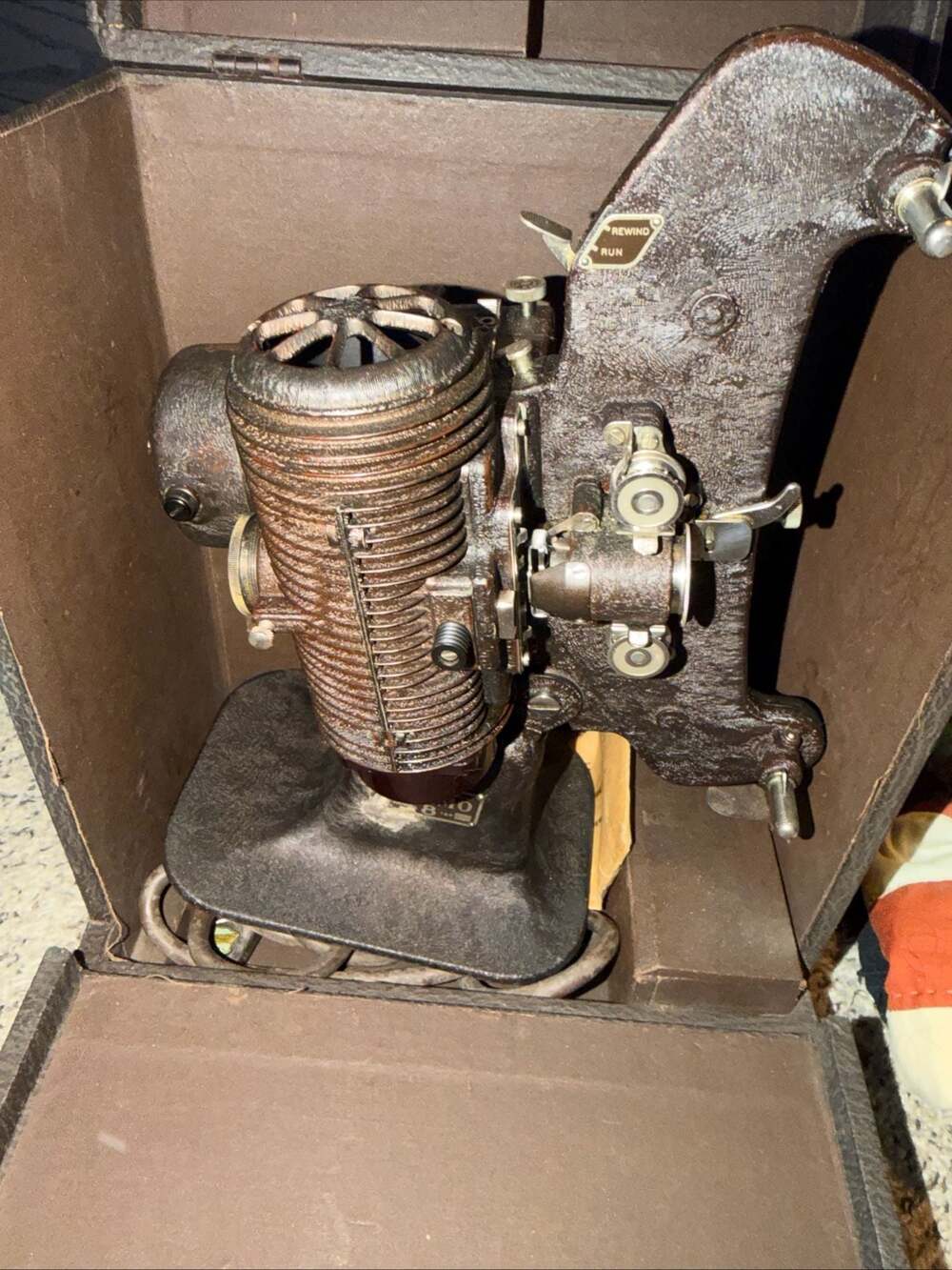 1934 Bell & Howell Early 8mm Film Projector - Antique Regent Model - Perfect Con - Picture 12 of 12